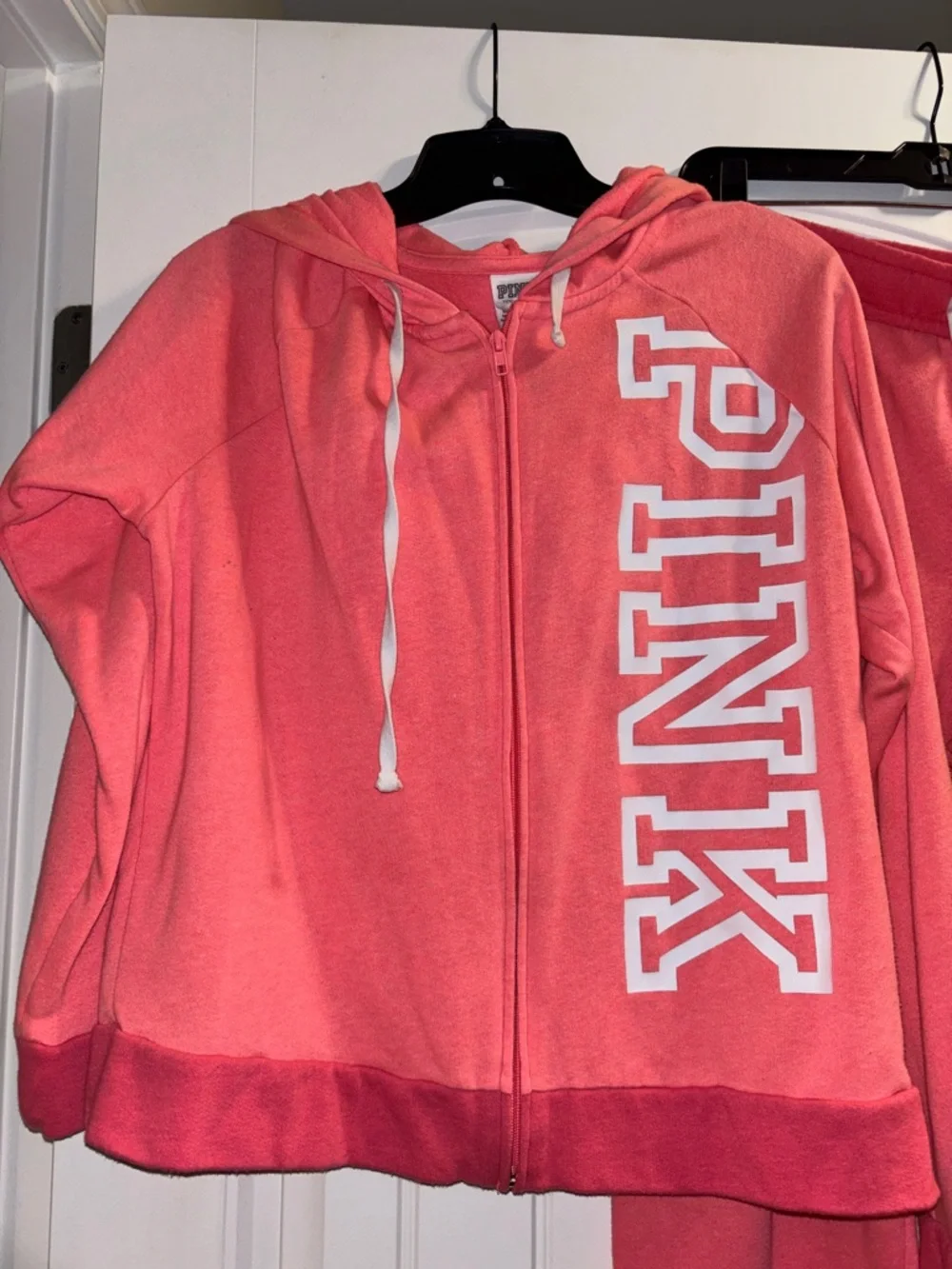 PINK Victoria's Secret Coral Pink Logo Hoodie & Sweatpants Set - Picture 2 of 5